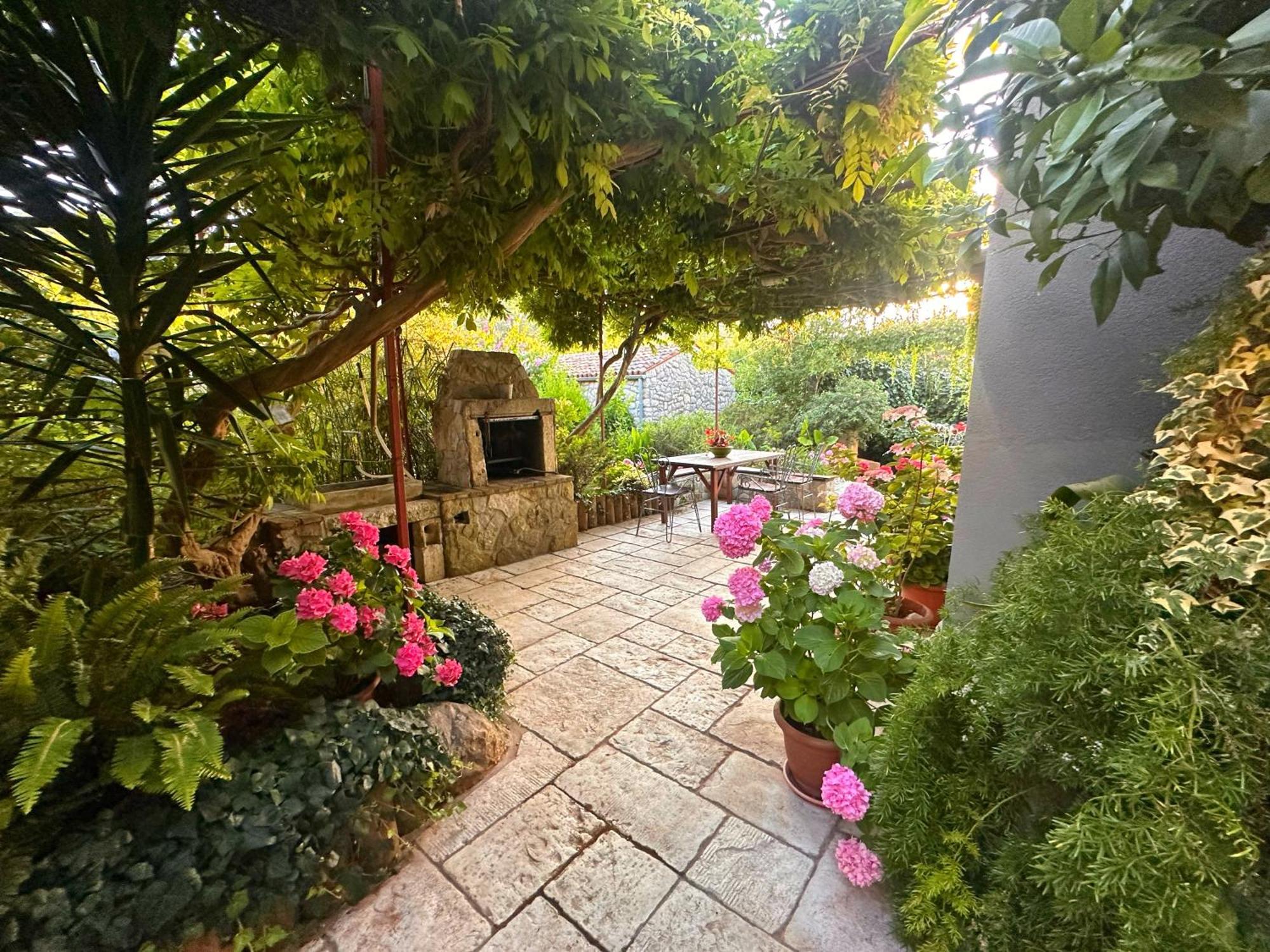 Apartments Cvita Veli Lošinj Kültér fotó